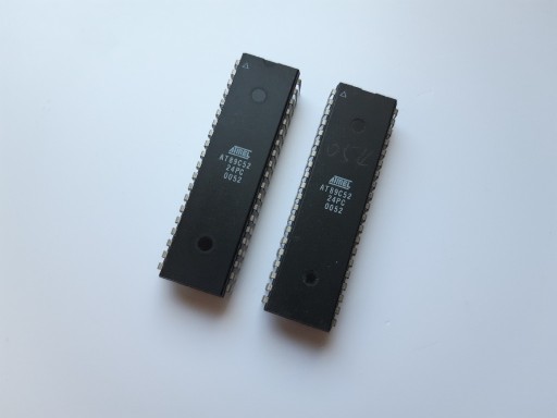 Zdjęcie oferty: Atmel AT89C52-24PC 8bit mikrokontroler [2 sztuki]