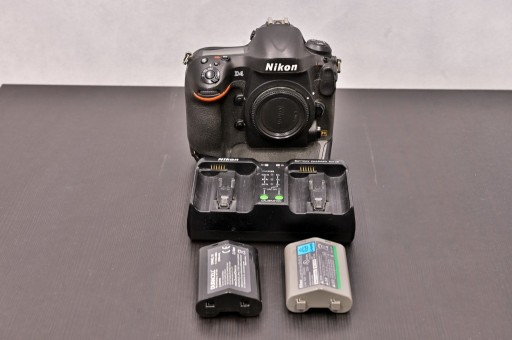Zdjęcie oferty: Nikon D4, przebieg 108K, dwa aku