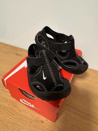 Zdjęcie oferty: Dziecięce sandały NIKE SUNRAY PROTECT TD roz. 21