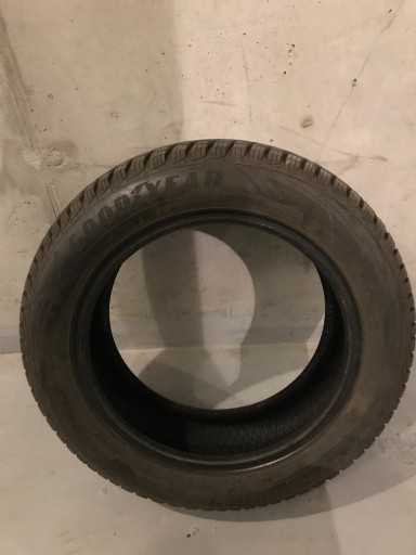 Zdjęcie oferty: Opony Zimowe Goodyear (4 sztuki) 195/60/16