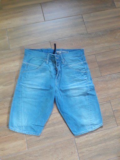 Zdjęcie oferty: Spodenki jeans męskie ideał LEVIS 