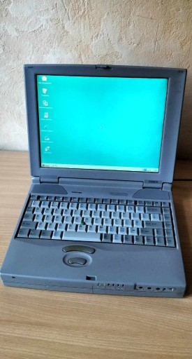 Zdjęcie oferty: Laptop TOSHIBA 220CS