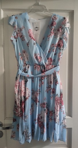 Zdjęcie oferty: Niebieska sukienka w kwiaty letnia M