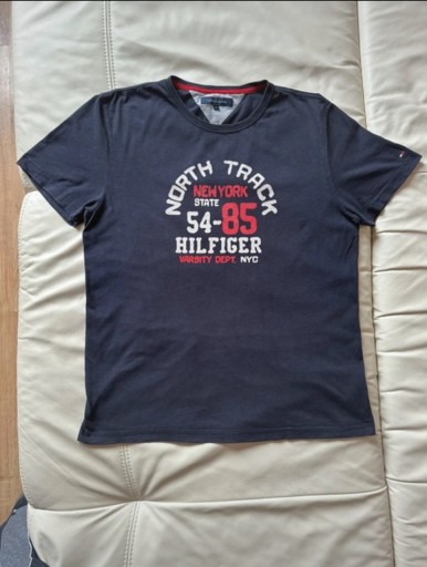 Zdjęcie oferty: T-shirt Tommy Hilfiger rozm L stan idealny