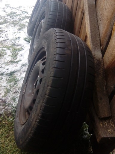 Zdjęcie oferty: KOŁA FELGI OPONY 5X112 15'' VW TOURAN