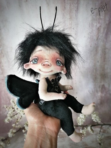 Zdjęcie oferty: Artystyczna lalka kolekcjonerska e-piet aniołek 
