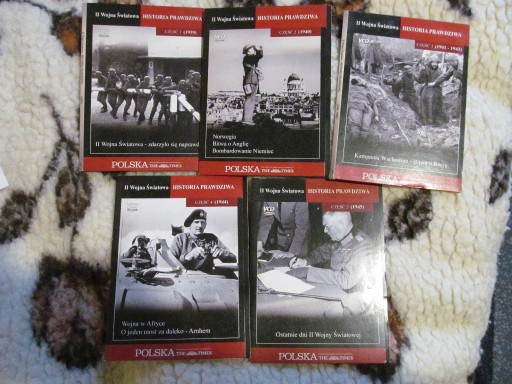 Zdjęcie oferty: Kolekcja 5 zeszytów z VCD -II wojna światowa