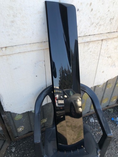 Zdjęcie oferty: Tylna dolna prawa listwa drzwiowa Ford Kuga MK2
