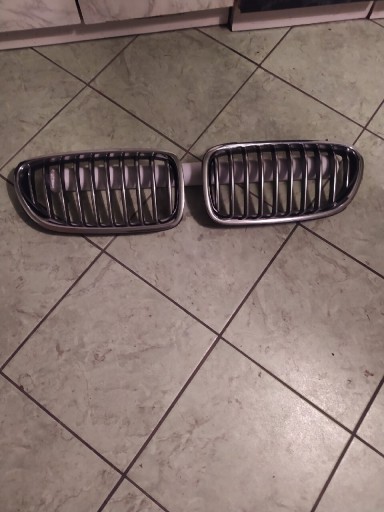 Zdjęcie oferty: BMW F10 F11 Orginalny Grill.