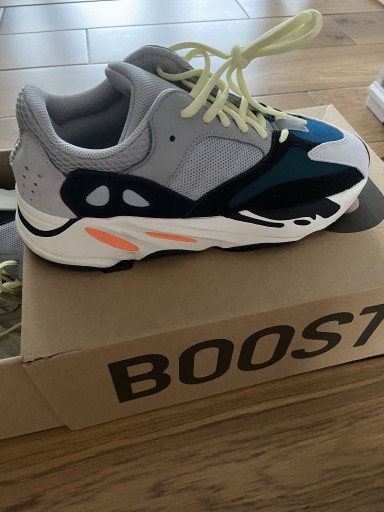 Zdjęcie oferty: Adidas Yeezy Boost 700 Wave Runner Solid Grey