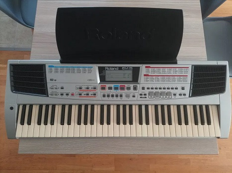 Zdjęcie oferty: Keyboard Roland EM-15