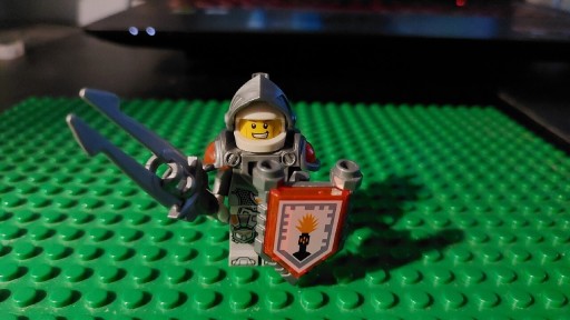 Zdjęcie oferty: Figurka Lego Nexo Knights