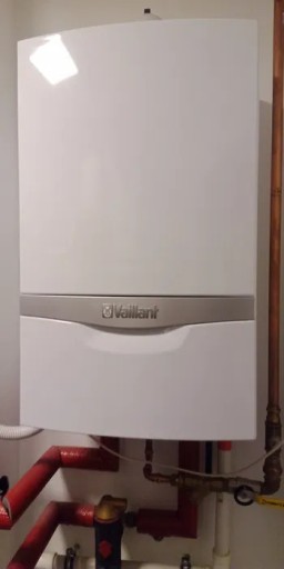 Zdjęcie oferty: Kocioł kondensacyjny ecotec plus Vaillant 25 kw 1f