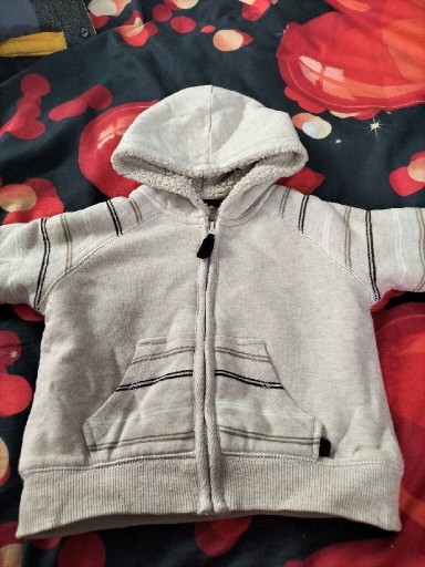 Zdjęcie oferty: Ciepła bluza George r.3-6 m