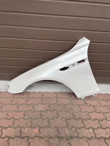 Zdjęcie oferty: Błotnik BMW f06 f12 f13 