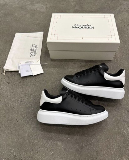 Zdjęcie oferty: Buty firmy Alexander McQueen