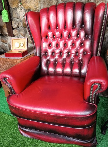 Zdjęcie oferty: FOTEL CHESTERFIELD . ORYGINALNY.SKÓRA NATURALNA