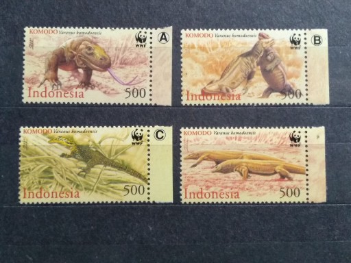 Zdjęcie oferty: Znaczki Indonezja 2000 fauna smoki z Komodo 