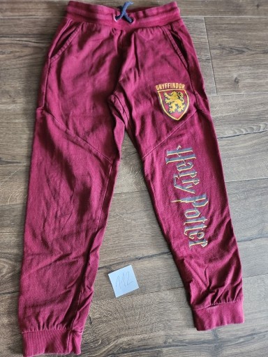 Zdjęcie oferty: Spodnie dresowe Harry Potter 122
