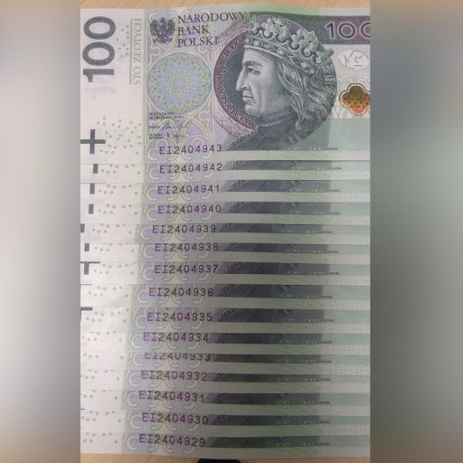 Zdjęcie oferty: Banknoty 100zl. Kolejne numery NOWE 15szt.