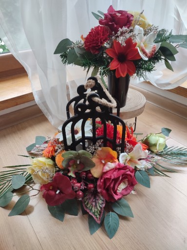 Zdjęcie oferty: Zestaw typu klatka na grób, Stroik na cmentarz plus wkład do wazonu 