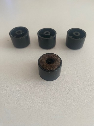 Zdjęcie oferty: Amplituner, wzmacniacz Pioneer - nóżki, stopki