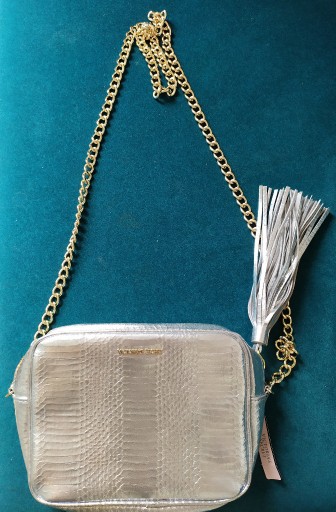 Zdjęcie oferty: Victorias Secret NOWA torebka CROSSBODY chain 