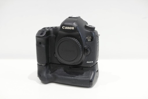 Zdjęcie oferty: Canon 5D Mark III + Grip BG-E11
