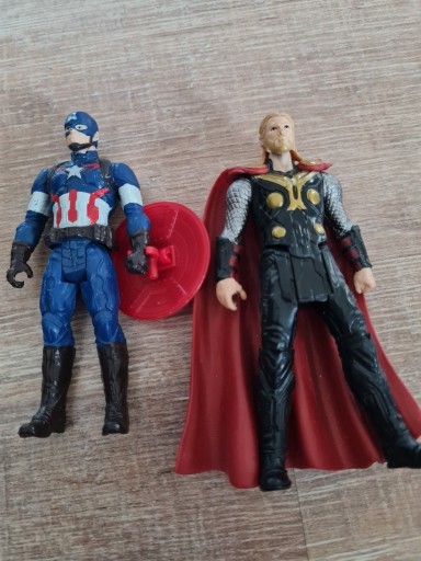 Zdjęcie oferty: Figurki Avengers