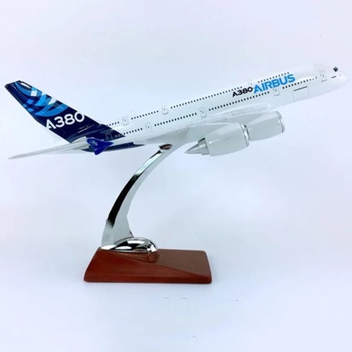 Zdjęcie oferty: Samolot AIRBUS A380 skala 1:250!36 cm!SUPERMODEL!