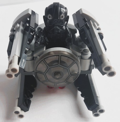 Zdjęcie oferty: LEGO Star Wars 75031 - TIE Interceptor