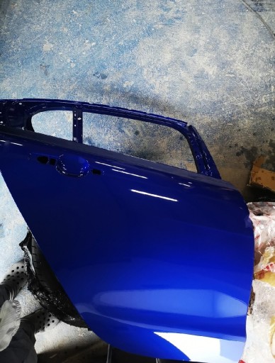 Zdjęcie oferty: Drzwi Jaguar xe 18r tylne prawe 