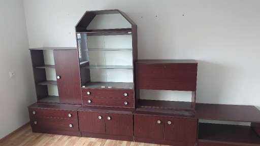 Zdjęcie oferty: Meblościanka 4 segmenty ciemny brąz z lat 90-tych
