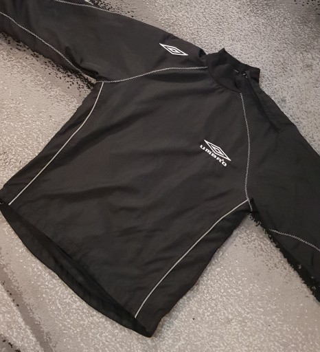 Zdjęcie oferty: Kurtka Umbro rozm 152 wiosna 