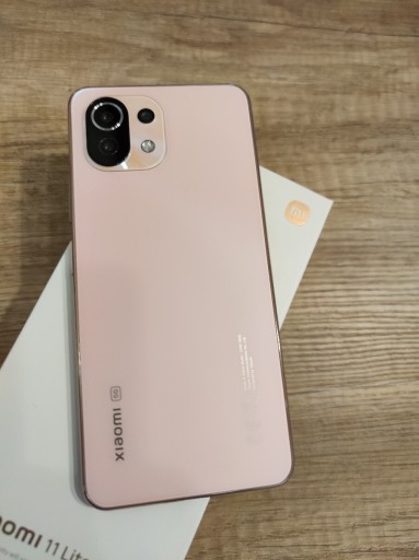 Zdjęcie oferty: Xiaomi 11 Lite 5G 6/128 GB jak nowy