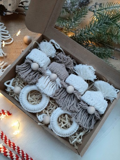 Zdjęcie oferty: Box zestaw ozdób świątecznych skrzat koło makrama