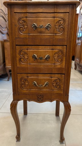 Zdjęcie oferty: Bardzo ładna dębowa szyfoniera,komoda ludwikowska -sklep Dąbrowa Górnicza