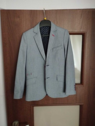 Zdjęcie oferty: Nowa marynarka chłopięca firmy Yankes Moda rozmiar 128 cm