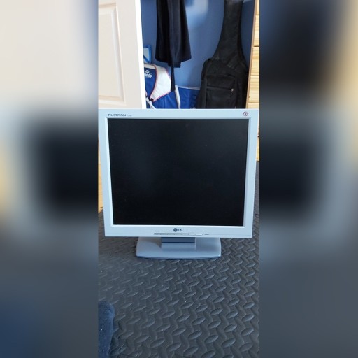 Zdjęcie oferty: Monitor LG FLATRON L1715S