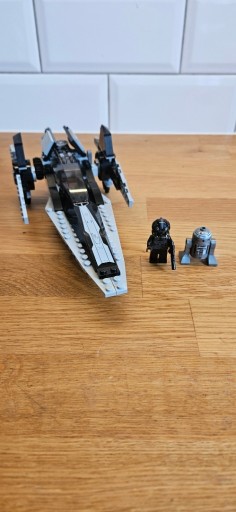 Zdjęcie oferty: LEGO Star Wars 7915 Imperial V-Wing Starfighter