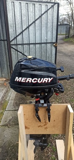 Zdjęcie oferty: Silnik do łodzi Mercury 2012 2.5 KM 4 suw, stopa S