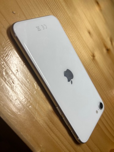 Zdjęcie oferty: IPhone SE (2020) 128 GB