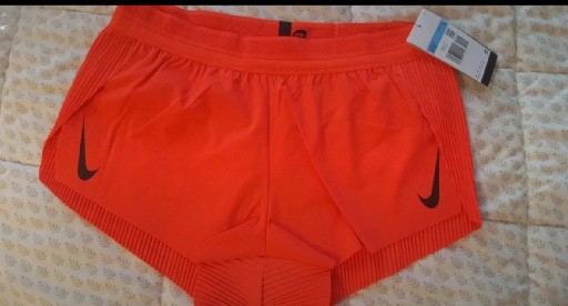 Zdjęcie oferty: Spodenki sportowe fitness do biegania Nike r 38 m