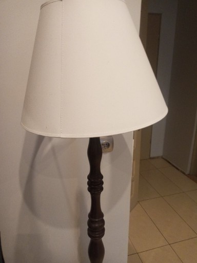 Zdjęcie oferty: Lampa stojąca z abażurem