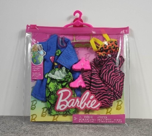 Zdjęcie oferty: Zestaw akcesoriów Barbie - ubranka