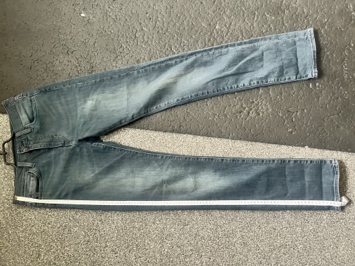 Zdjęcie oferty: Jeansy Levis W30 L34