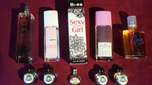 Zdjęcie oferty: Duży zestaw perfum 5 szt. + olejek gratis