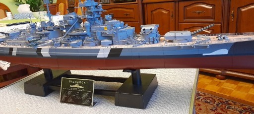 Zdjęcie oferty: Bismarck model z kolekcji Hachette -metalowy