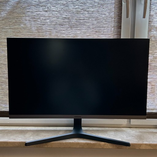 Zdjęcie oferty: SAMSUNG Monitor UHD 4K U28R550 28"