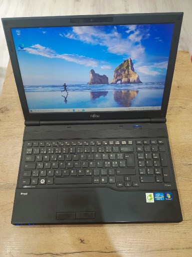 Zdjęcie oferty: Fujitsu AH532 i5-3210M 2.5 GHz 4gb 250gb 